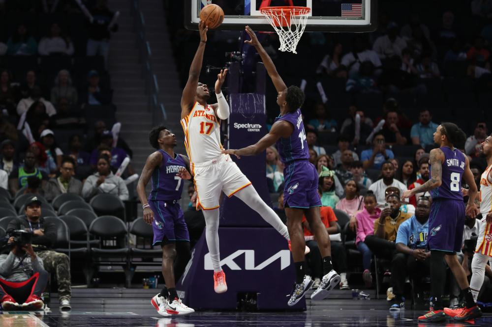 引导队员轻 引导队员轻