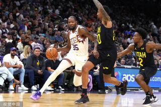 球员之间默 球员之间默